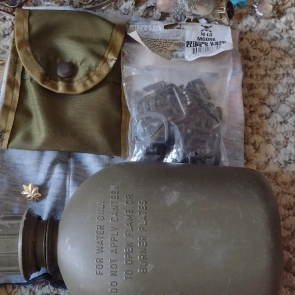 Military Lot - Picture 1 of 5